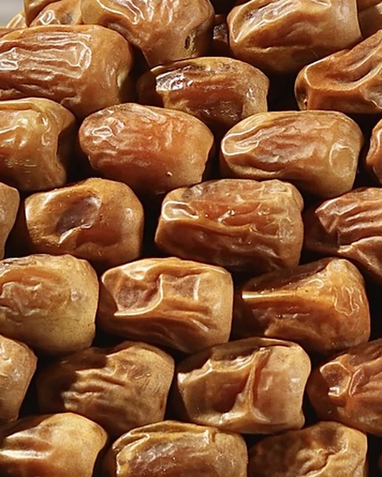 حبات مفتل سوبر ملكي مكومة